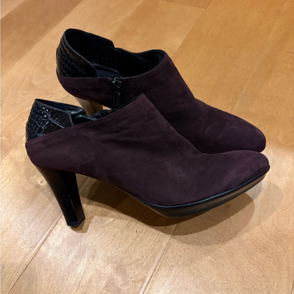 Aquatalia Italy heeled suede booties boots shoes croc embossed sz 9.5 burgundy